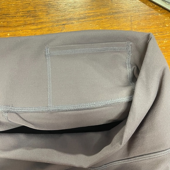 Fabletics Womens L Motion 365 Leggings Mesh Side Pockets Back Waist Pocket Yoga - Picture 11 of 11